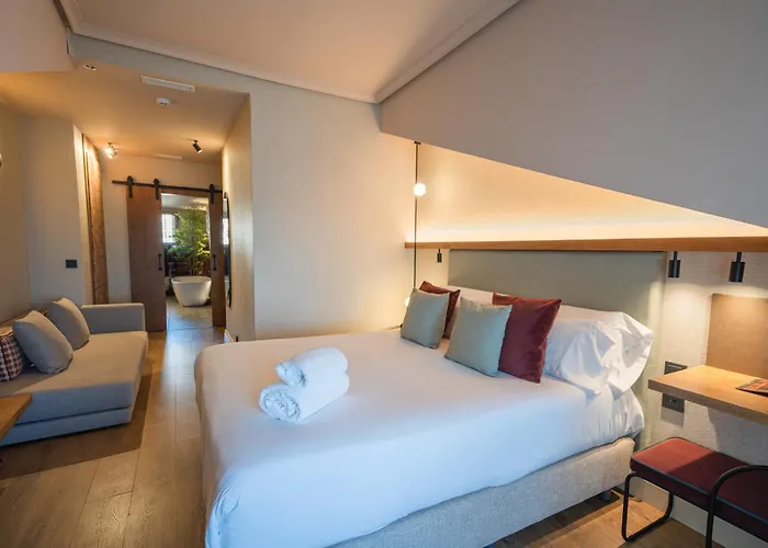 Jova Boutique Hotell 4*